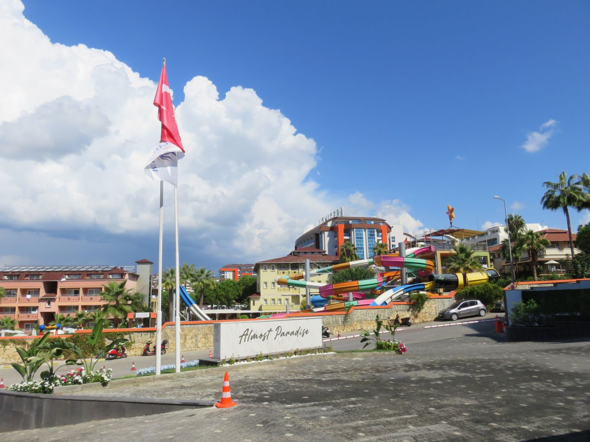 imagini hotel Rubi Platinum Sign